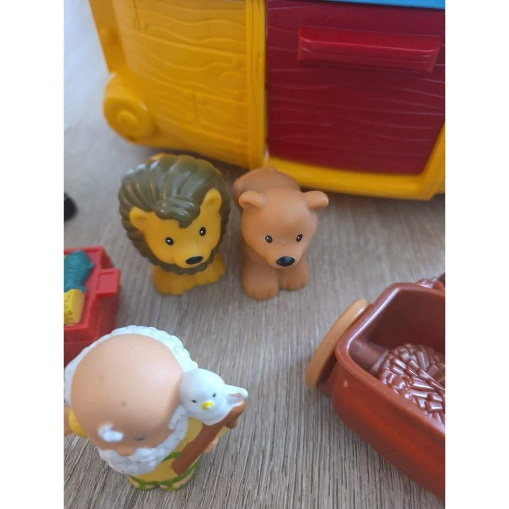 Fisher-Price Little People Noah's Ark Boat Figures Noah BMM06 Vintage Playset